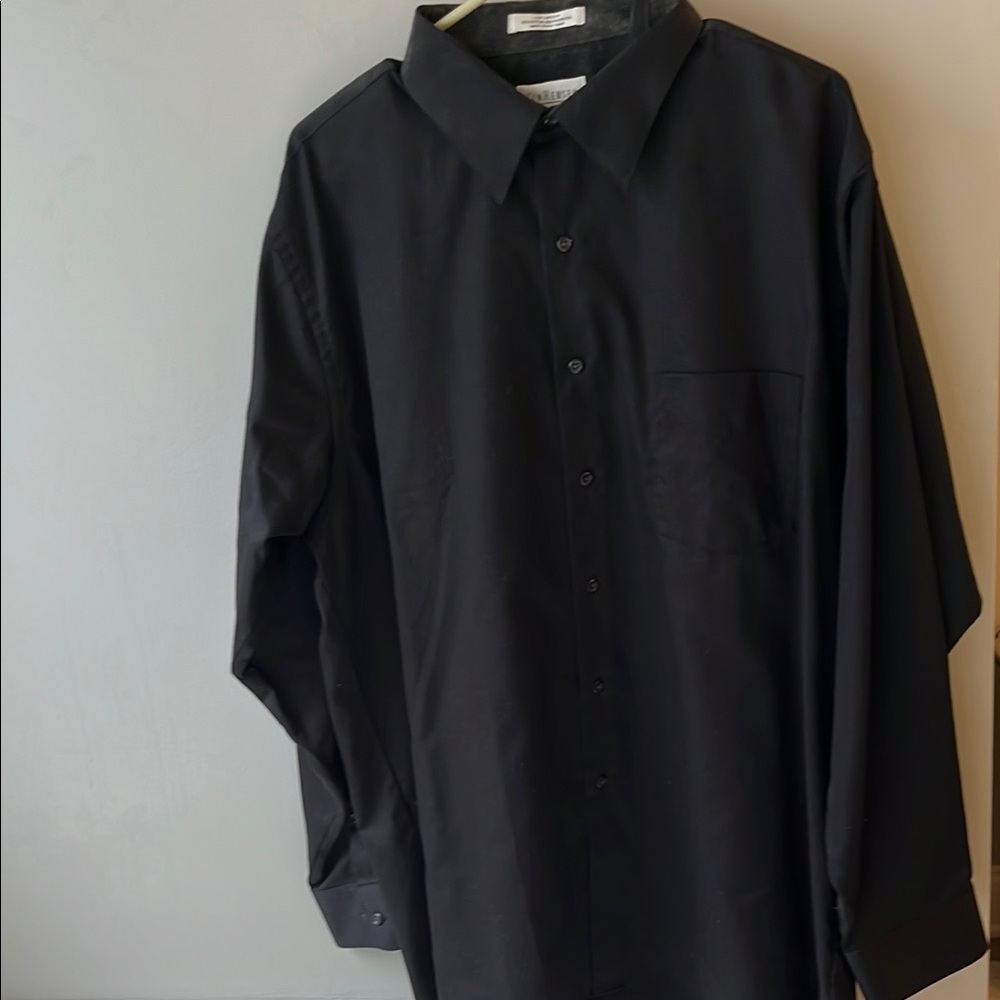 Classic Black Van Heusen Men's Shirt